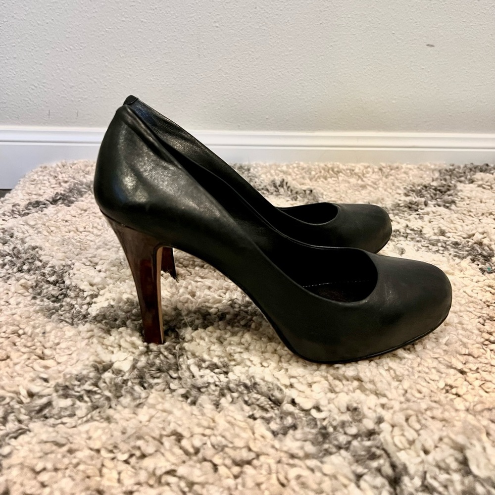 Saks Fifth Avenue black leather tortoise heels